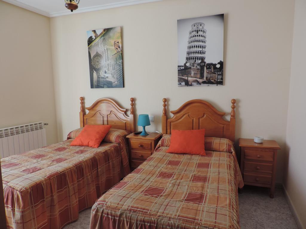 Hostal Sali Pelabravo Szoba fotó