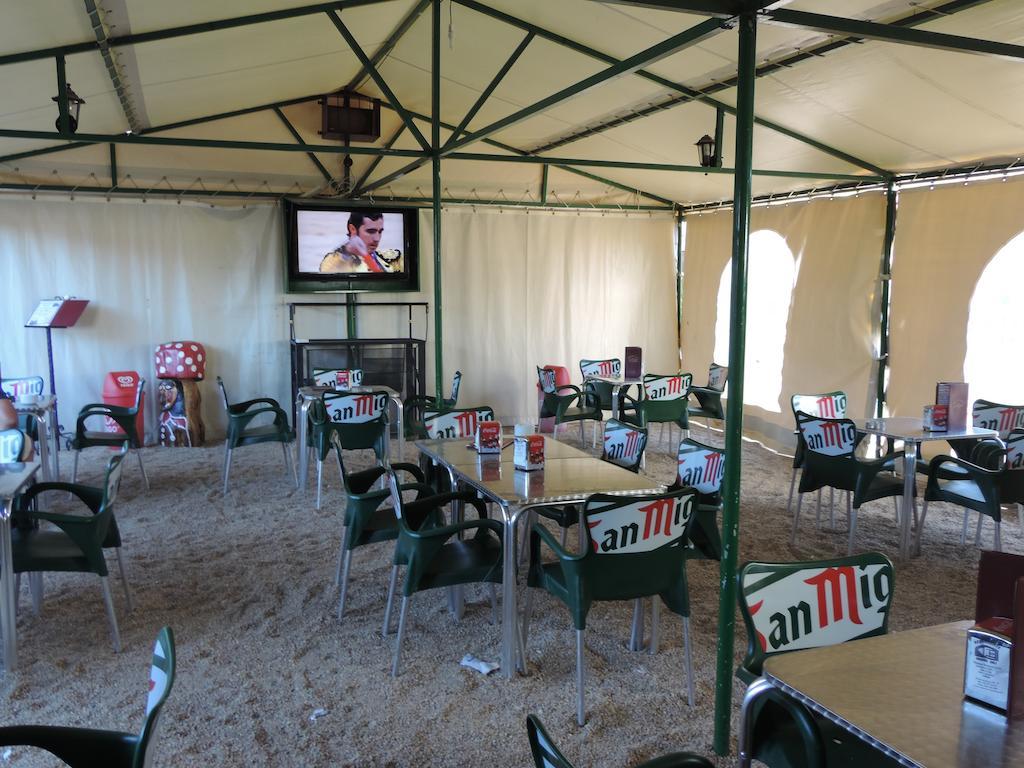 Hostal Sali Pelabravo Kültér fotó