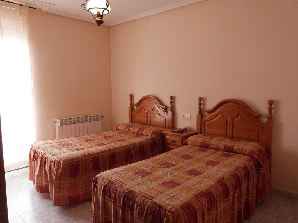 Hostal Sali Pelabravo Szoba fotó